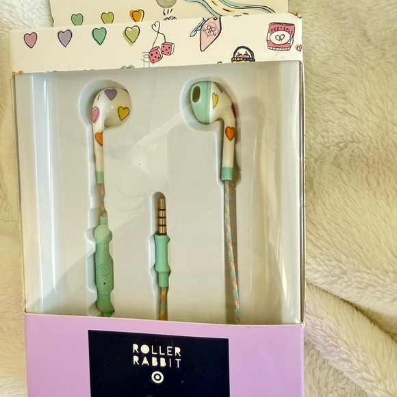 Roller Rabbit x Target wired earphones - Picture 4 of 7